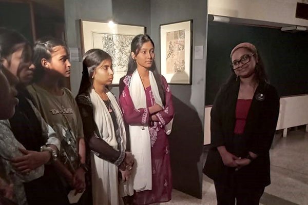 The City as a Museum: Adhi nai, tebhaga chai